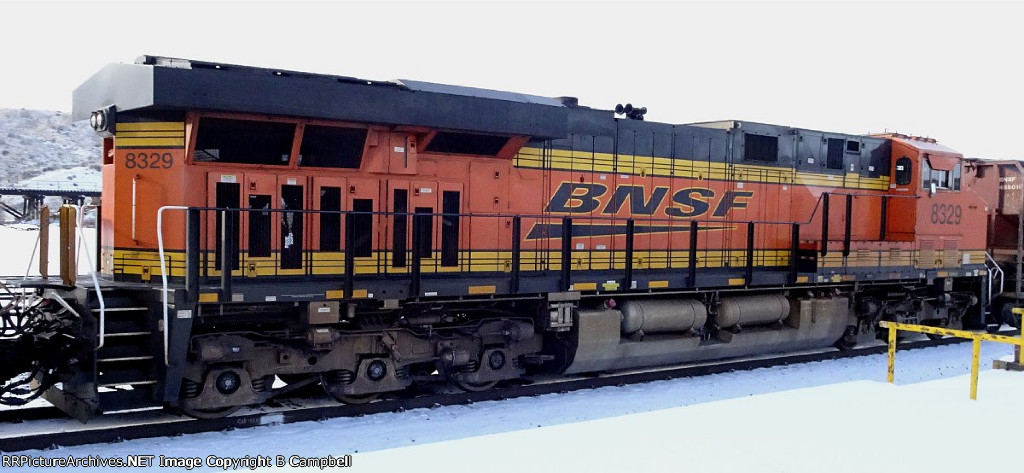 BNSF 8329